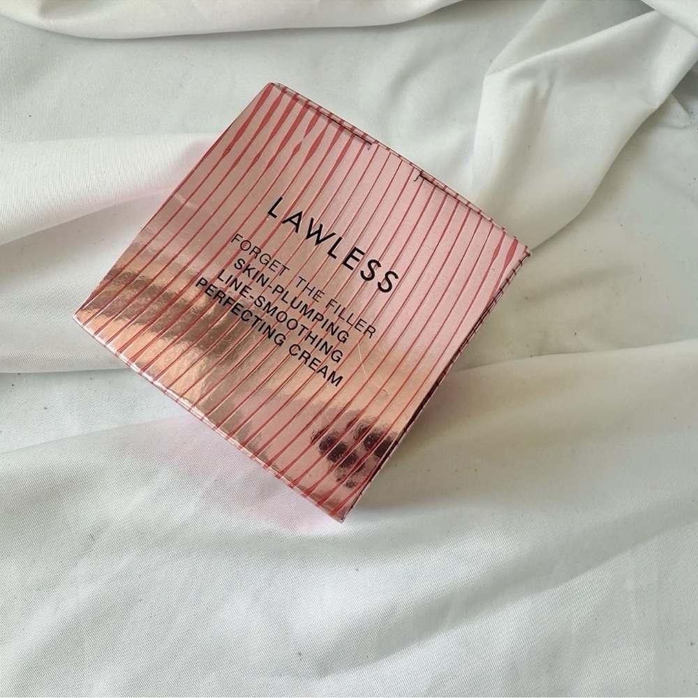 LAWLESS Forget the Filler Skin-Plumping Line-Smoothing Perfecting Cream 1.7 Oz - Picture 2 of 5